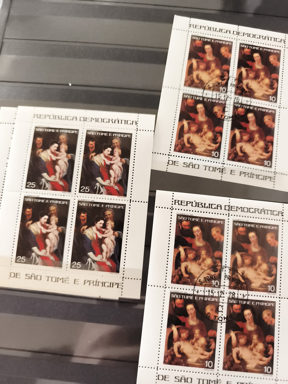 Bloc de 4 timbres anciens São Tomé e Príncipe 1978, République Démocratique, neu