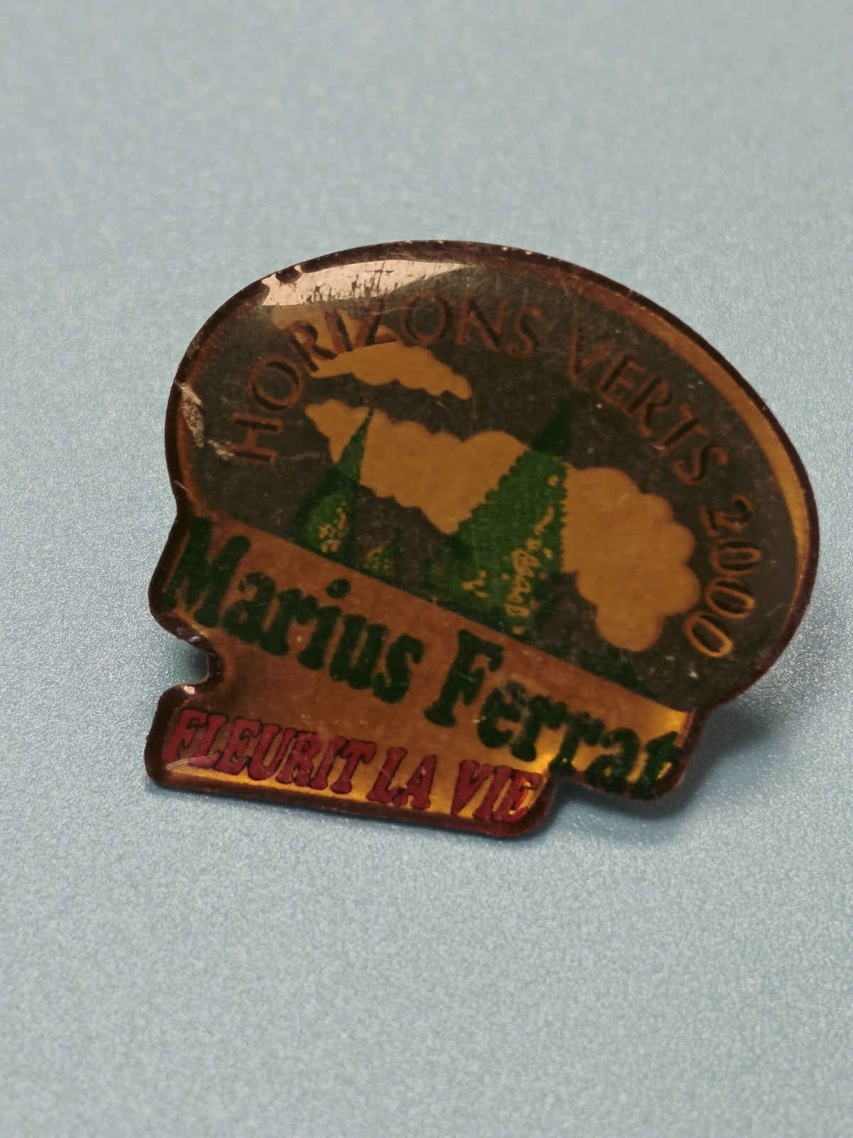 Vintage pin's Marius Ferrat Horizons Verts 2000, badge collection, nature
