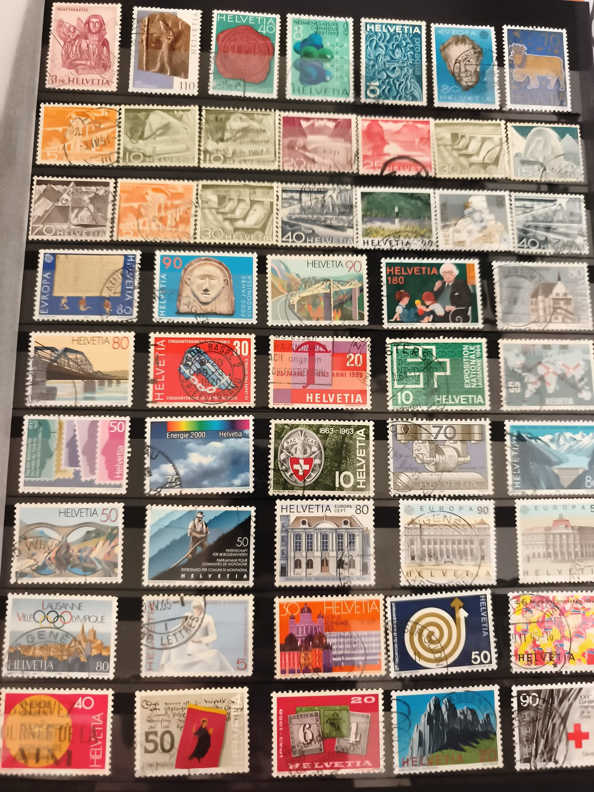 Timbres Suisse Helvetia oblitérés lot multicolore philatélie thématiques