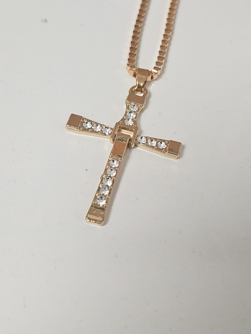 Collier pendentif croix chrétienne pour femme, bijou fantaisie élégant occasion
