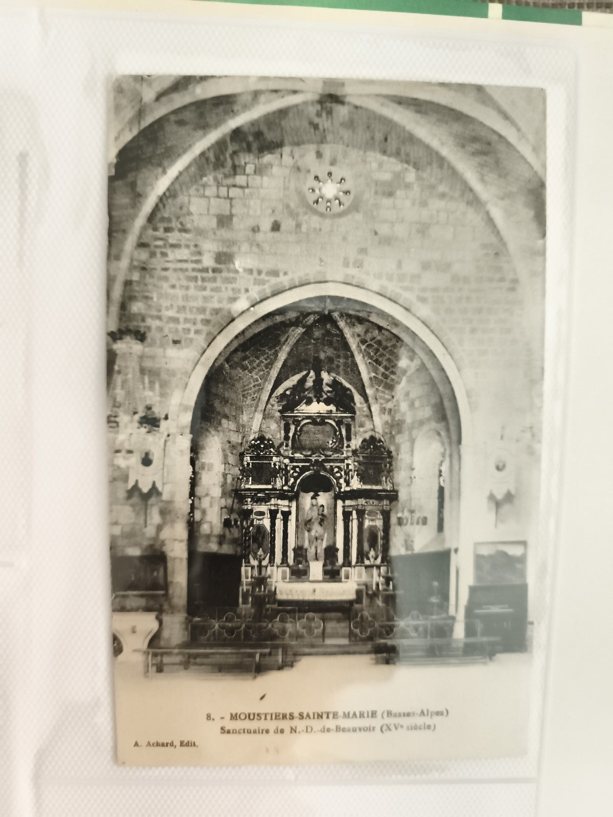 Carte postale ancienne Moustiers-Sainte-Marie N.D. de Beauvoir Basses-Alpes CPA