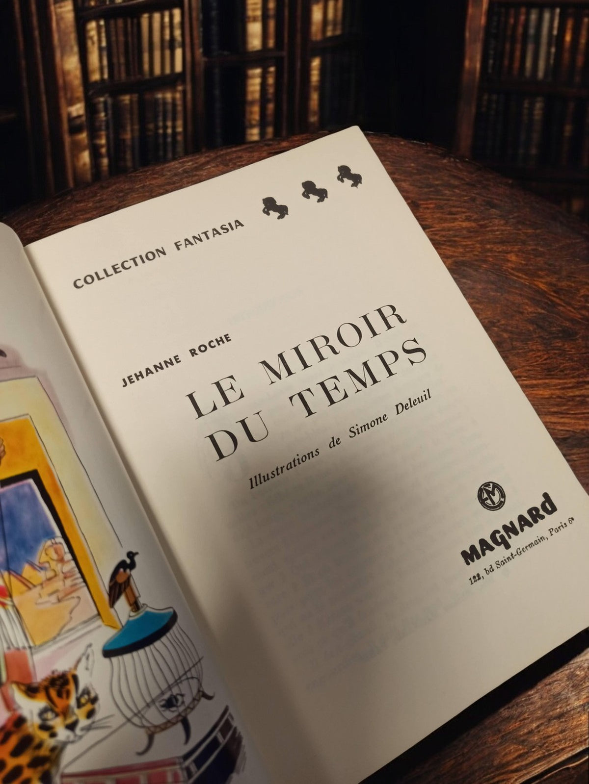 Livre ancien Le Miroir du Temps reliure décorative rétro vintage