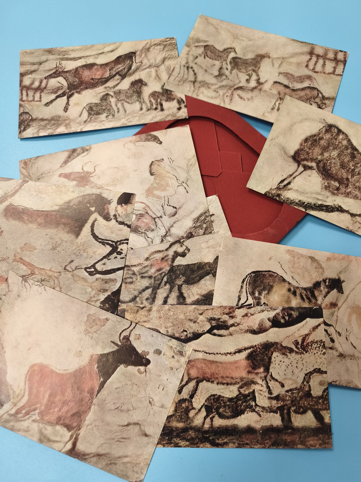 Lot de cartes illustrations grotte préhistorique animaux ? Ref 10