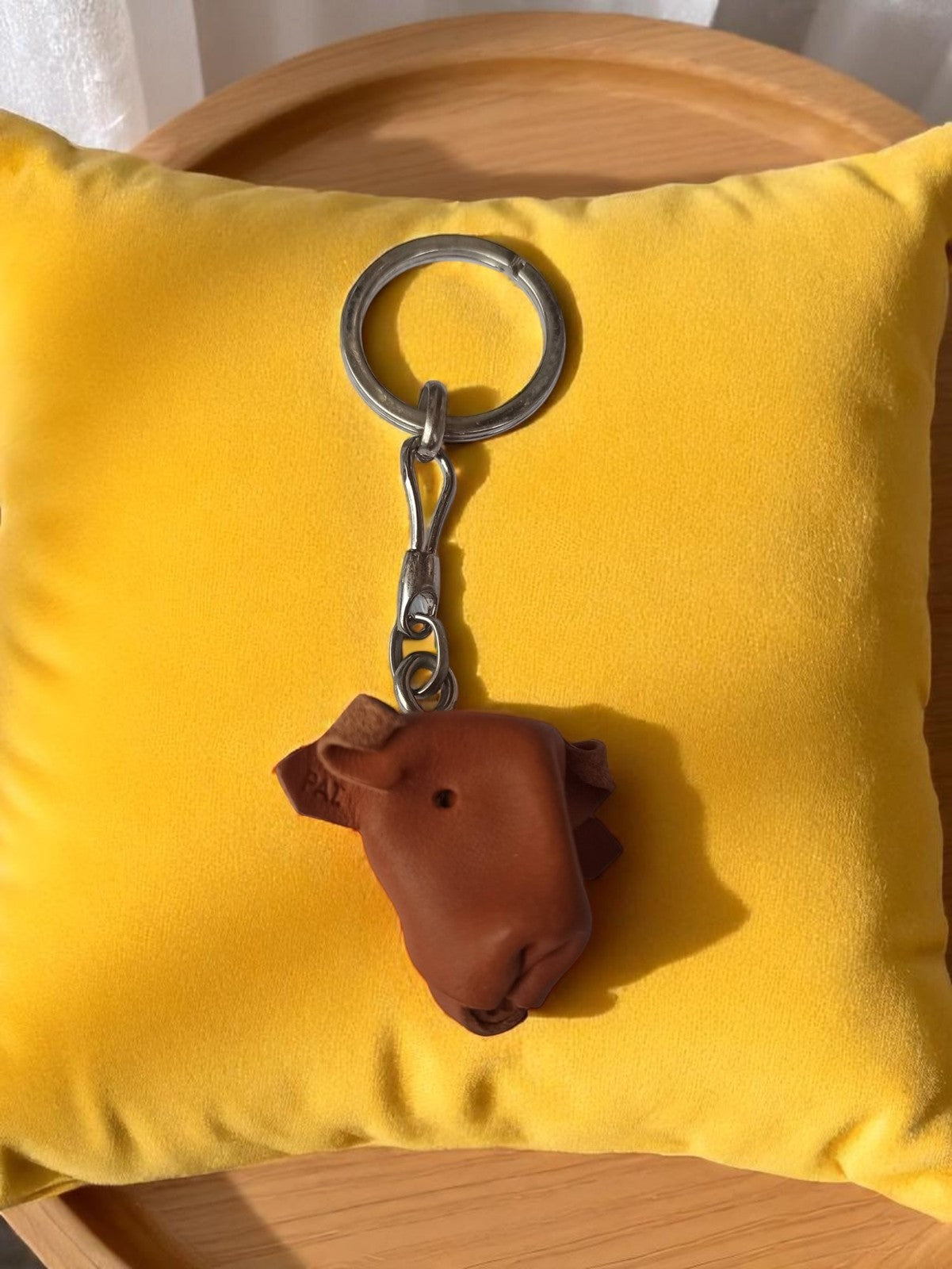 Porte-clés tête de lapin vintage cuir marron PAL accessoire rétro original