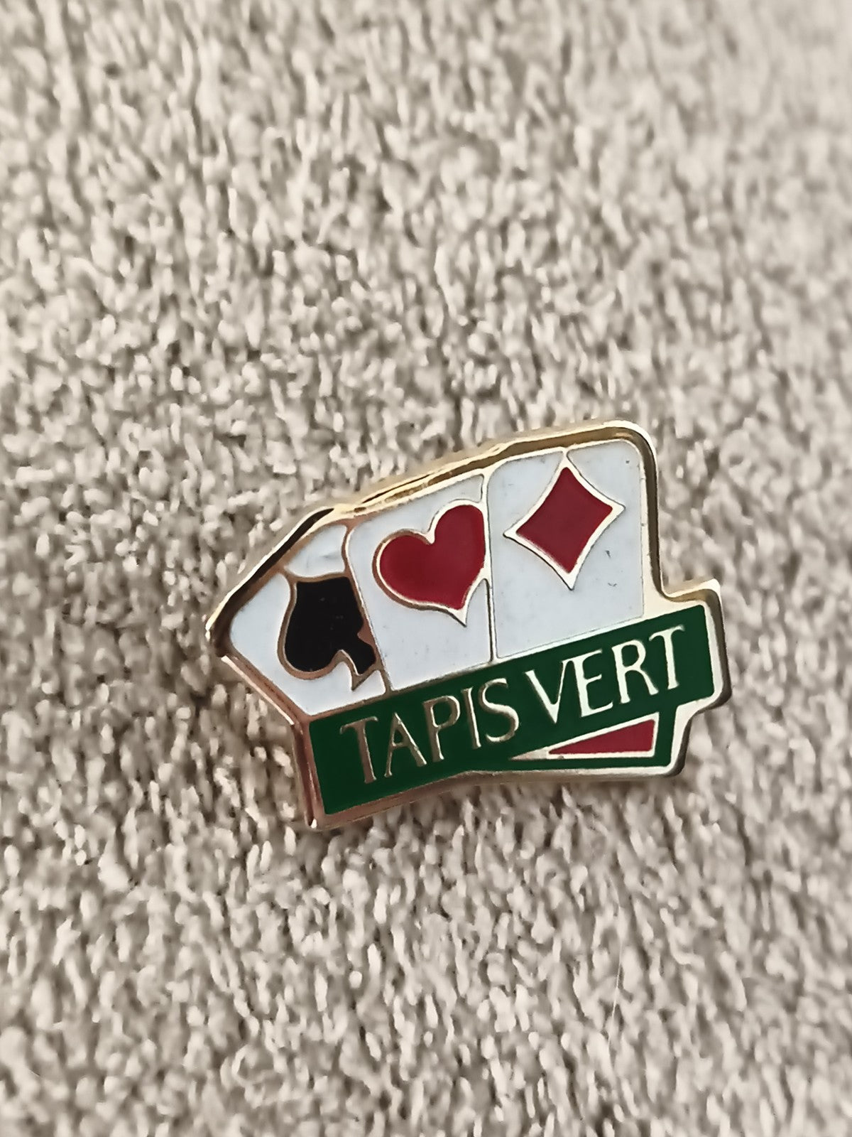 Pin's vintage Tapis Vert jeu de cartes émaillé poker bridge casino (Ref 3)