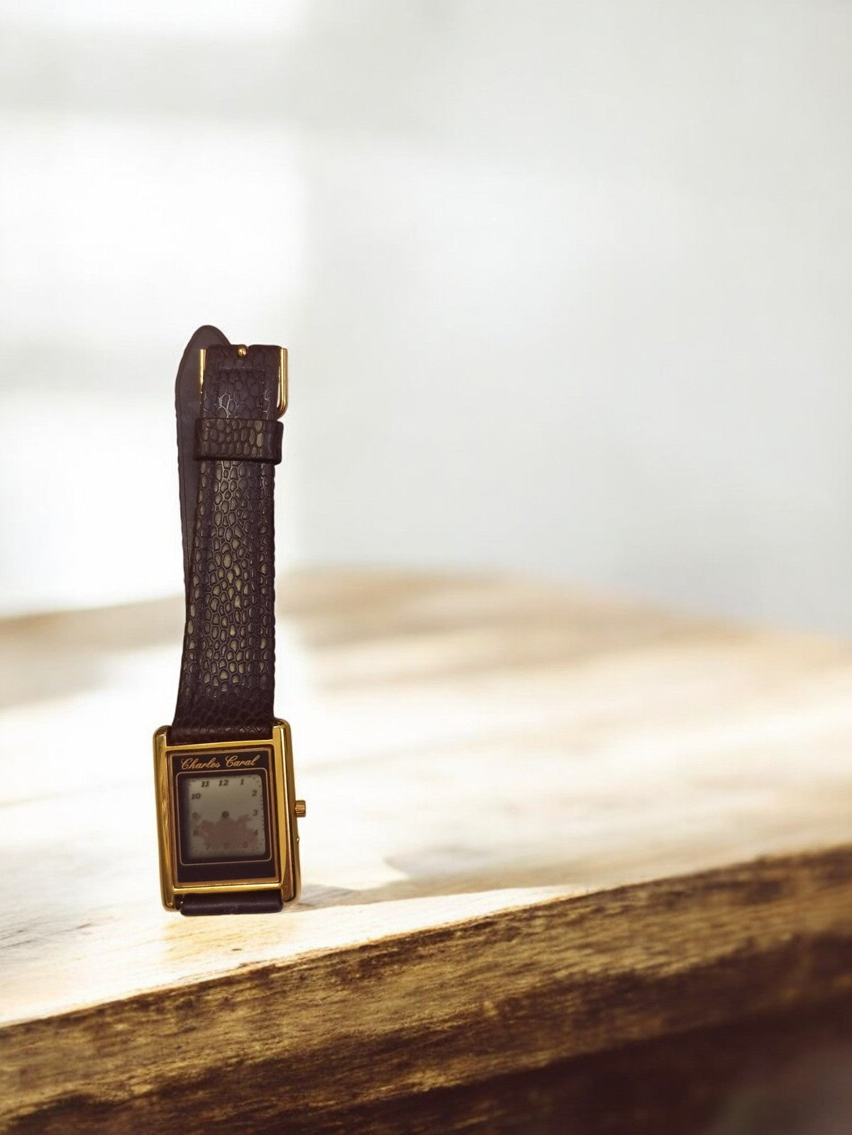 Montre femme Charles Caral vintage cadran carré doré à restaurer rétro
