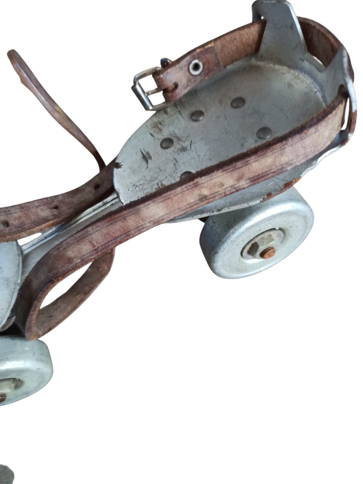 Patins à roulettes vintage métal France rétro années 60-70 lanières cuir