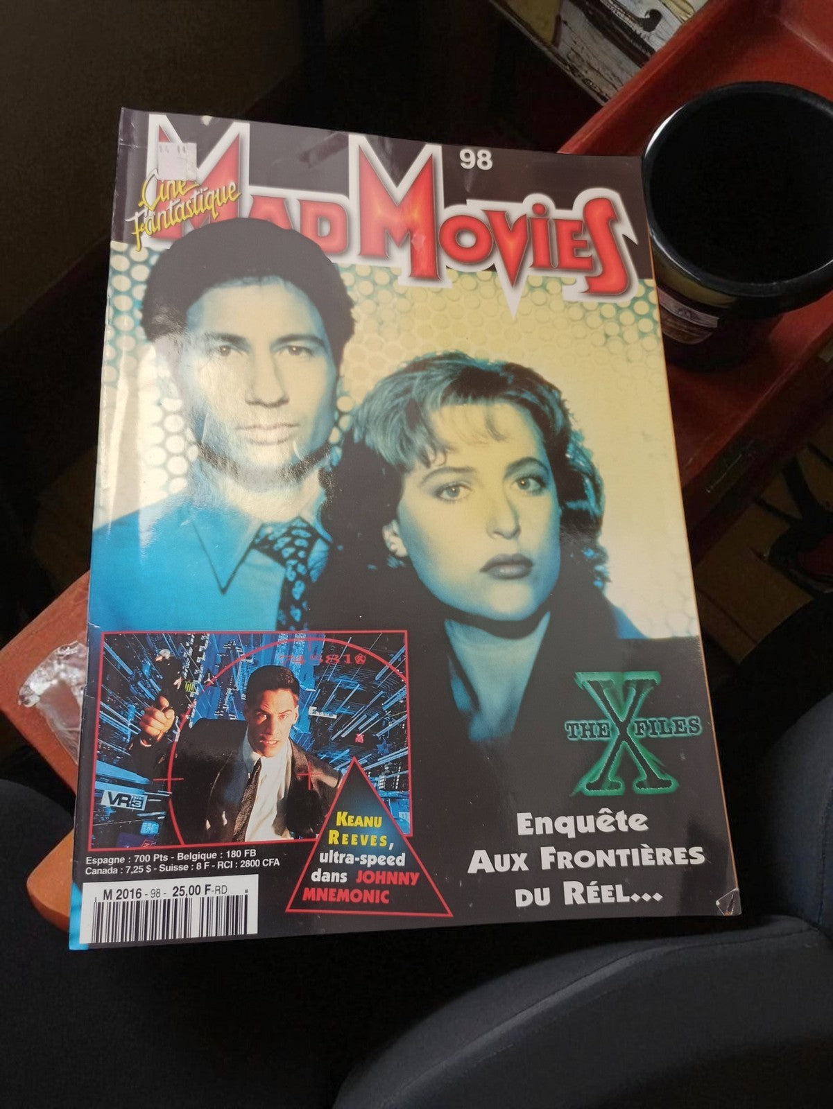 Magazine Mad Movies n°98 vintage cinéma X-Files Keanu Reeves Johnny Mnemonic