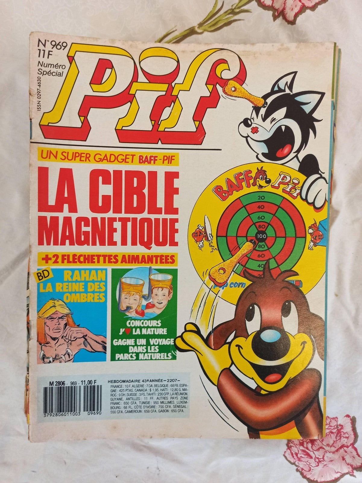 Magazine Pif n°969 vintage France 1986 gadget cible magnétique BD rétro