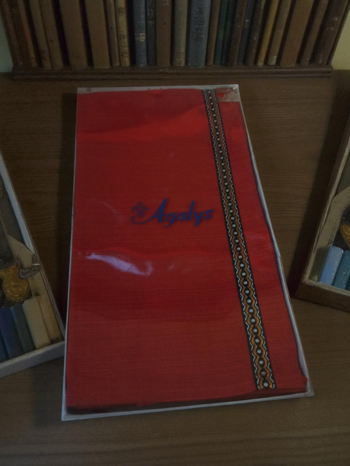 Nappe vintage Agalys France rouge motif rétro neuve linge maison ancien