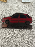 Pin's Citroën ZX vintage rouge, badge auto années 90, logo voiture (Ref 8)