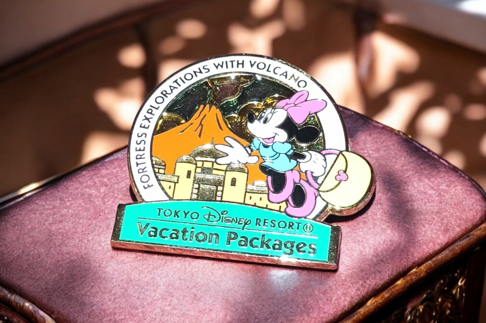 Pin's Tokyo Disney Resort Vacation Packages Minnie, émail, édition rare