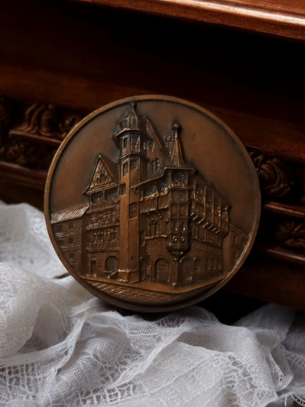 Médaille Exposition Canine Internationale Colmar relief bâtiment Alsace