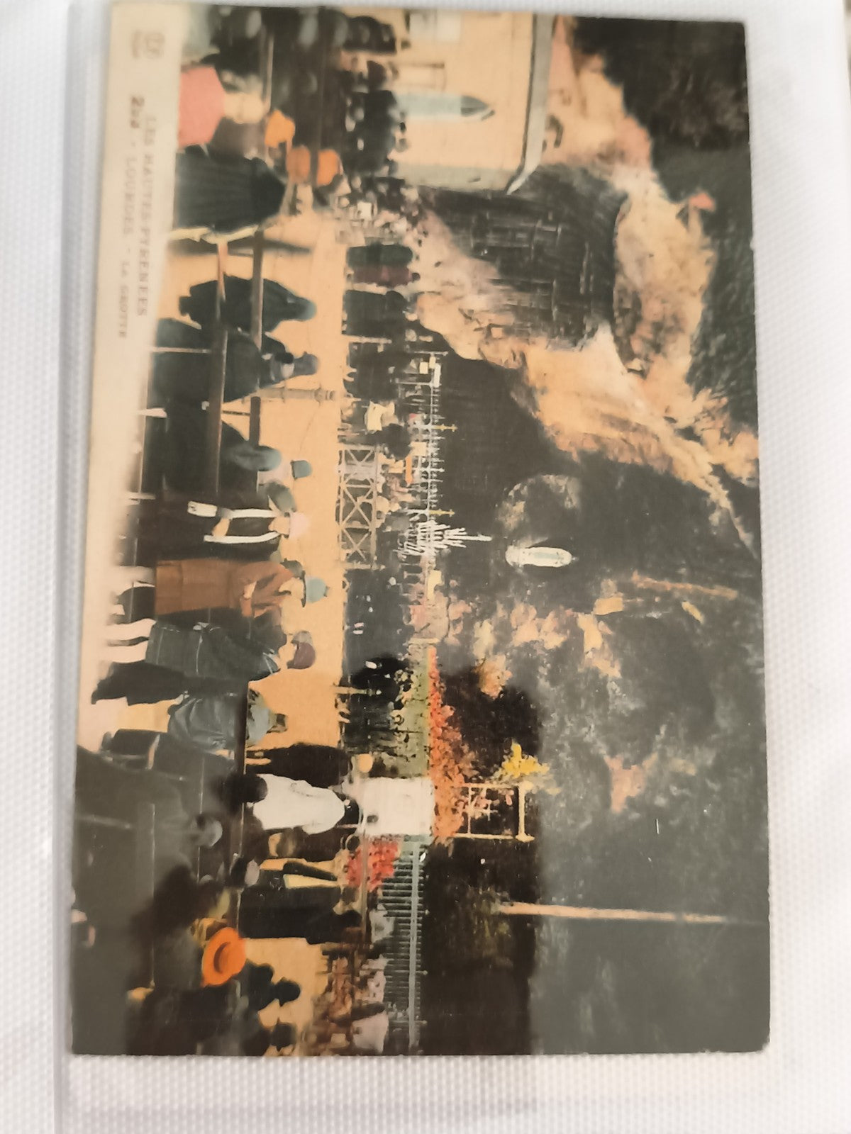 Carte postale ancienne Lourdes Grotte Les Hautes-Pyrénées CPA couleur vintage