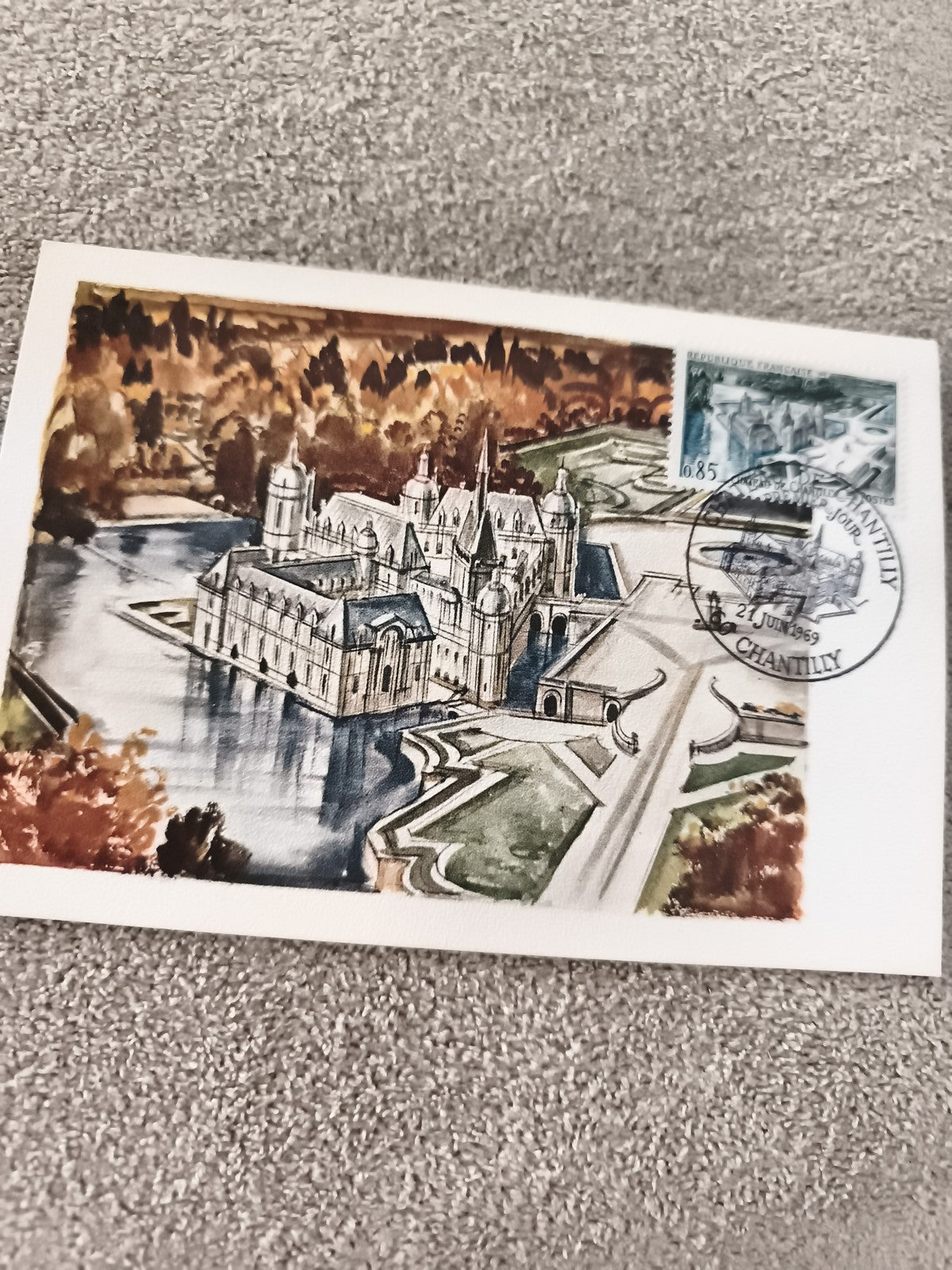 Carte maximum Château de Chantilly timbre 1985 philatélie ancienne France