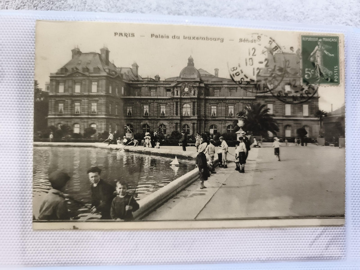 Carte postale CPA Paris Palais du Luxembourg animée timbre 5c sépia