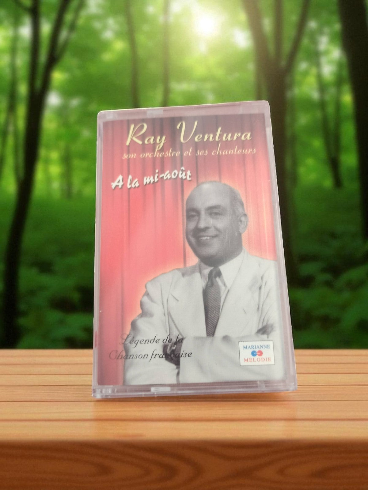 Cassette audio Ray Ventura vintage rétro, À la mi-août, chanson française
