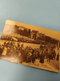 Ancienne carte postale animée Lourdes procession esplanade religieux (Ref 2)