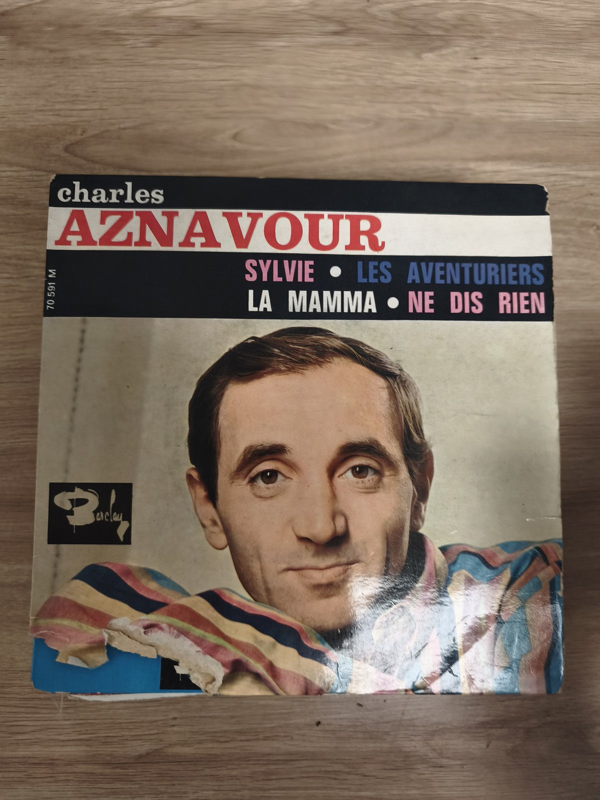 Charles Aznavour 45T Sylvie Les Aventuriers La Mamma Ne Dis Rien Barclay pochett