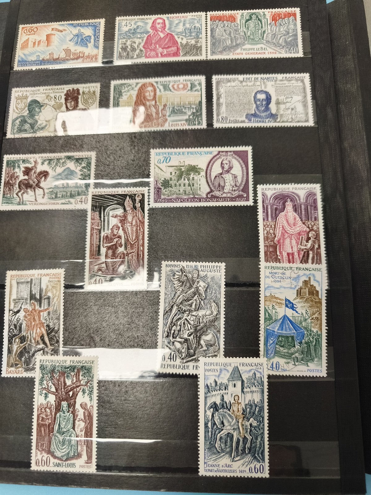 Lot anciens timbres oblitérés France personnages historiques et monuments