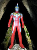 Figurine Ultraman Bandai rouge et argent Séries 500 Japon héros tokusatsu
