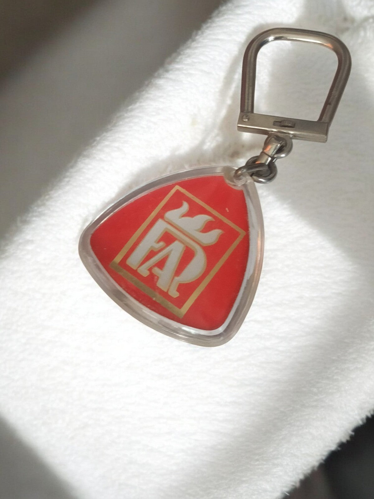 Porte-clés ancien publicitaire FAP vintage rétro logo rouge translucide