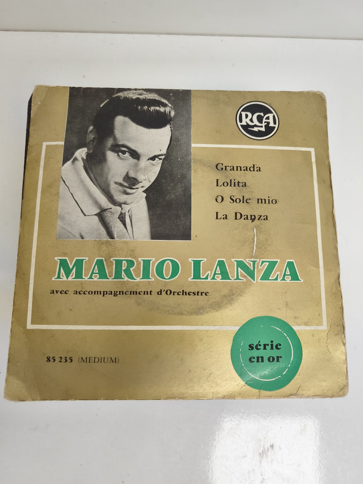Vinyle 45 tours Mario Lanza RCA Granada O Sole Mio pochette série en or
