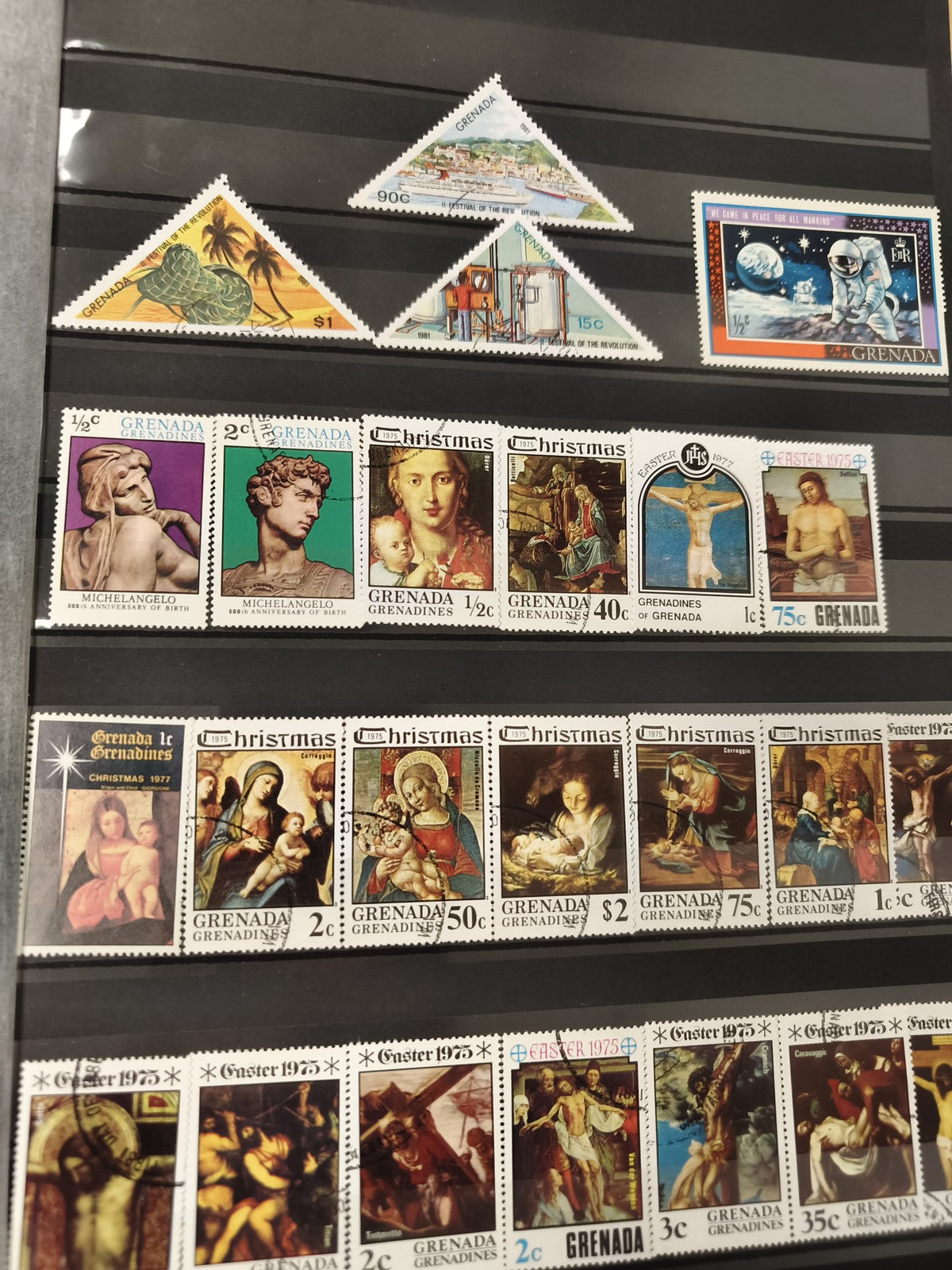 Lot timbres Grenade thématiques Noël, Pâques et paysages, formats variés