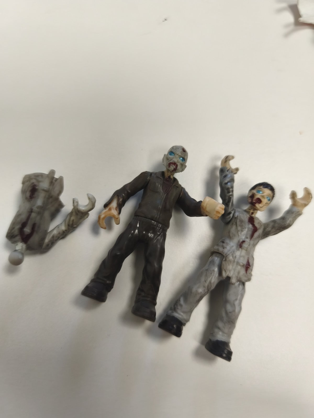 Mega Construx Lot de 3 figurines zombies miniatures jeu construction occasion