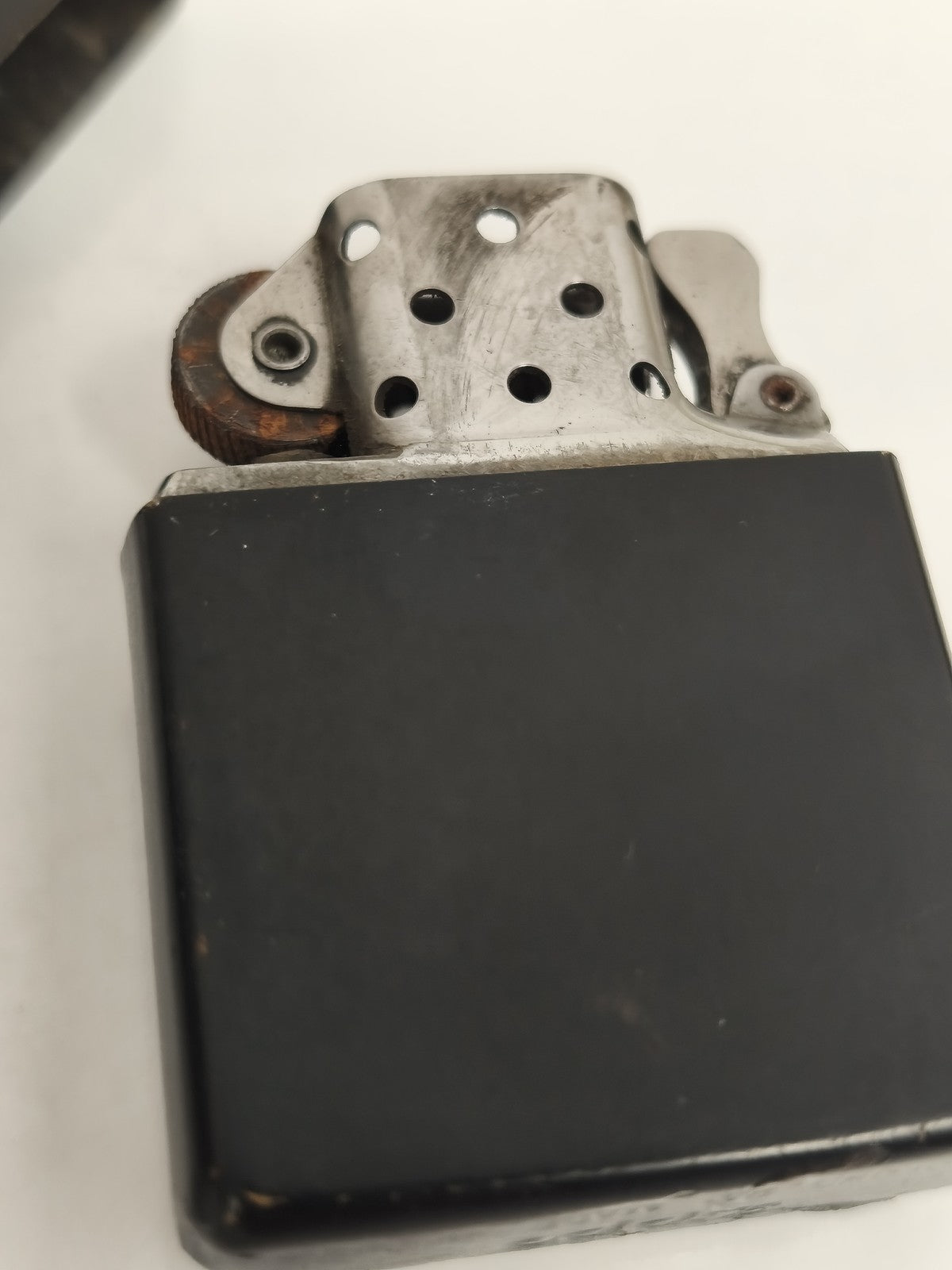Briquet Zippo vintage Harley Davidson Panhead noir à restaurer