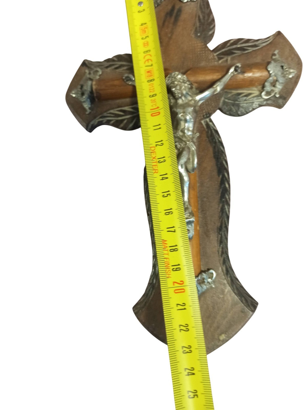 Croix murale ancienne bois et métal, crucifix vintage religieux déco rétro