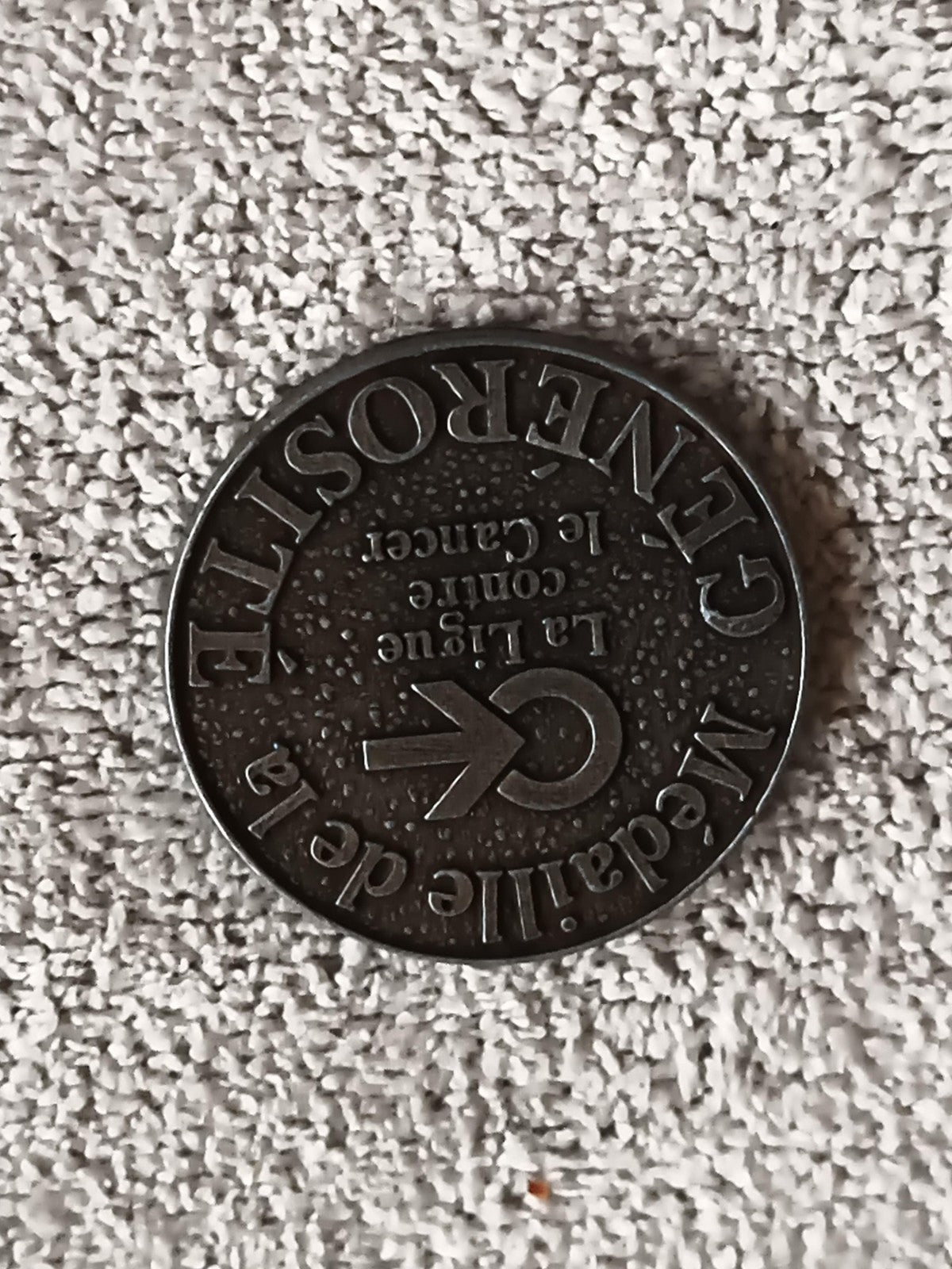 Médaille Générosité Ligue contre le Cancer ancienne, finition métal, vintage
