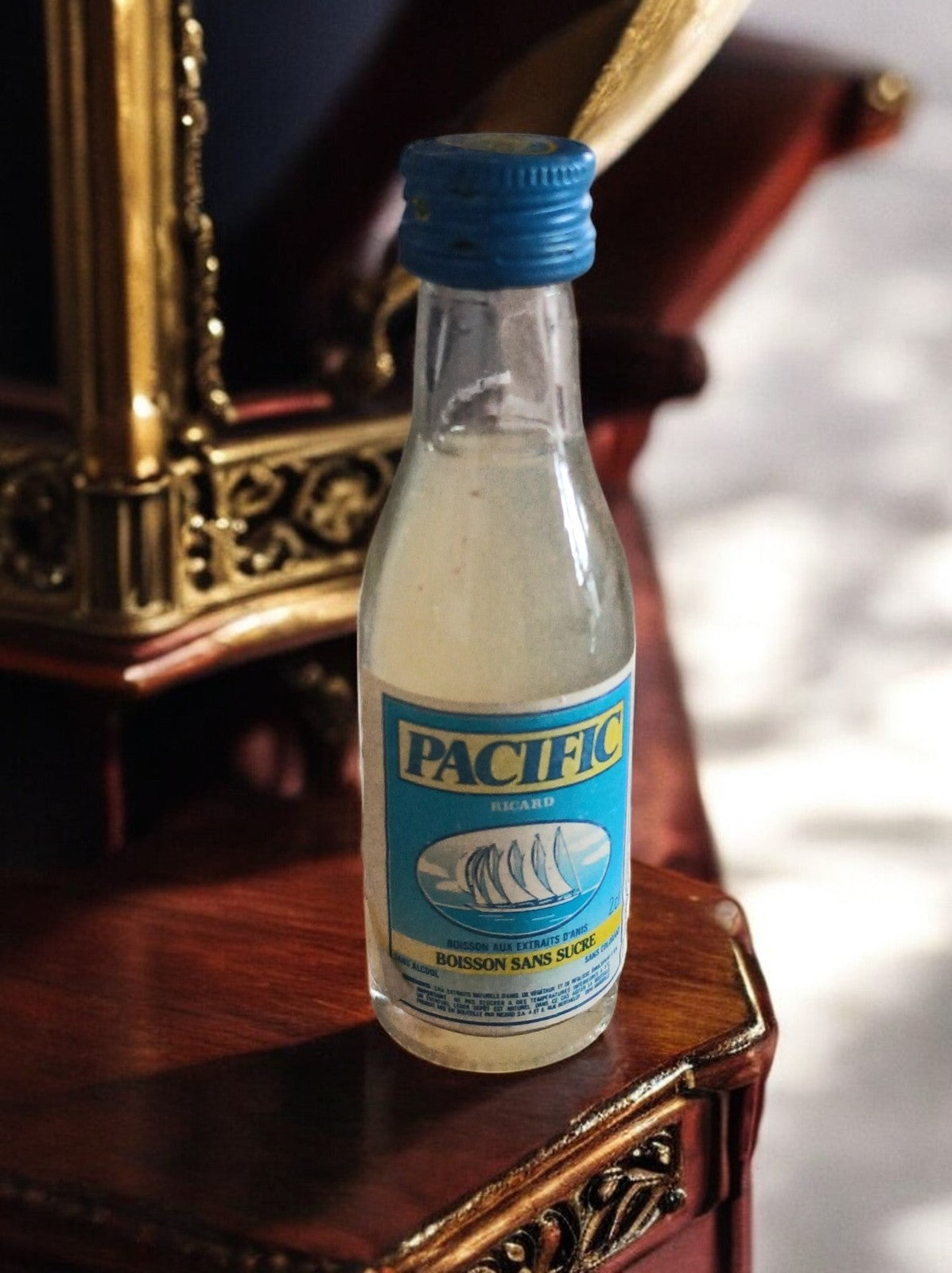Mignonette Pacific Ricard vintage bouteille vide souvenir rétro