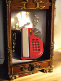 Téléphone vintage rouge design années 80 objet déco rétro publicitaire