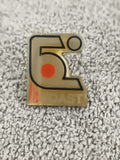 Pin's vintage design graphique 80s TOAST logo abstrait orange beige (Ref 7)