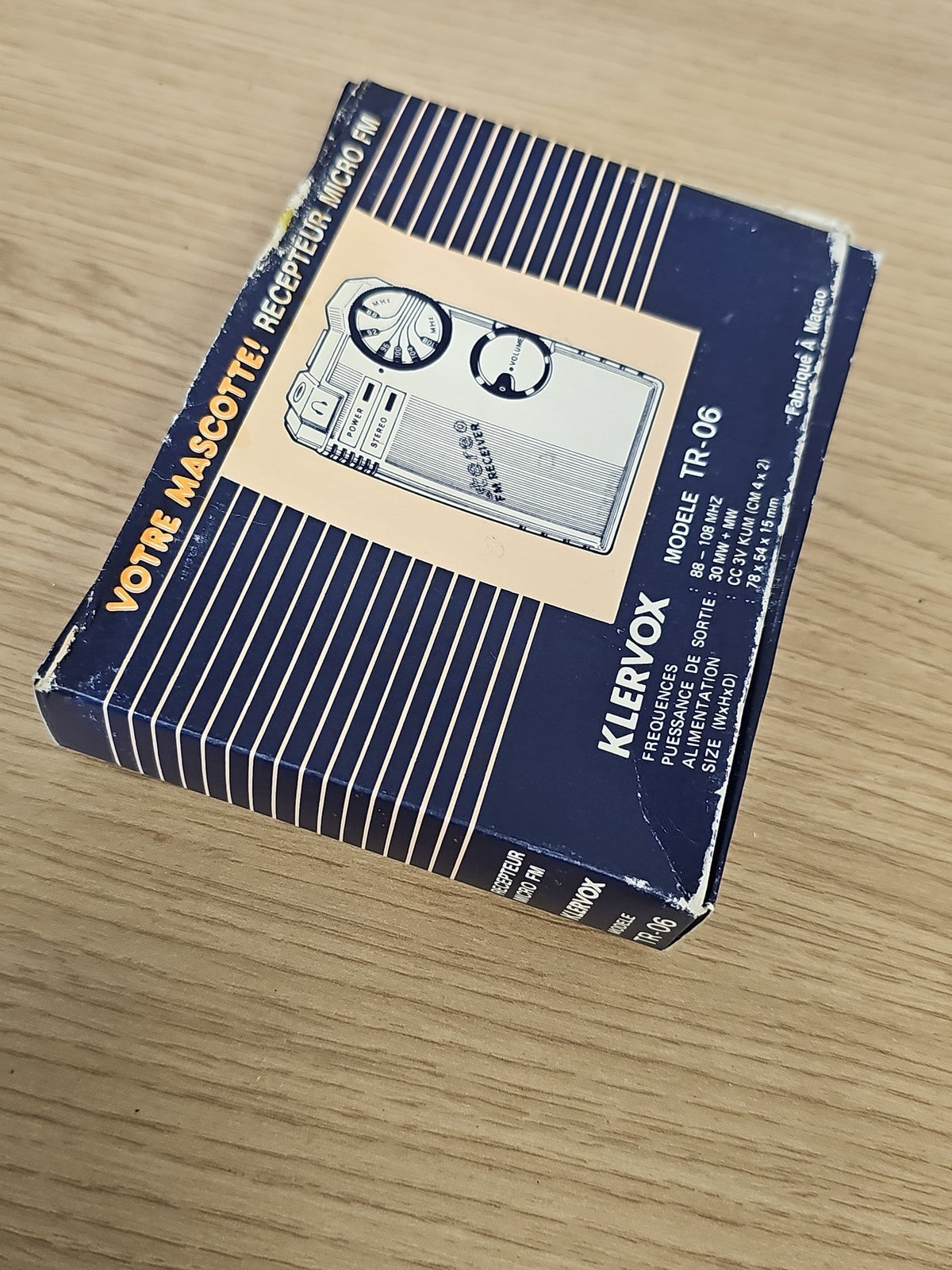Radio de poche vintage Klervox TR-06 années 80 récepteur FM stéréo rétro