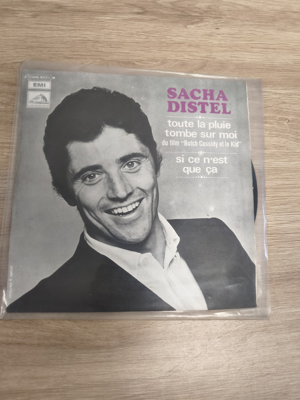 Sacha Distel 45T Toute la pluie tombe sur moi / Si ce n'est que ça EMI pochette