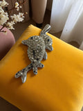 Pendentif dauphins vintage strass, bijou rétro brillant, accessoire ancien