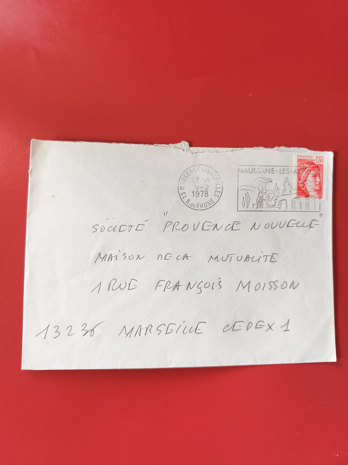 Enveloppe philatélie oblitérée Maussane-les-Alpilles timbre Marianne rouge