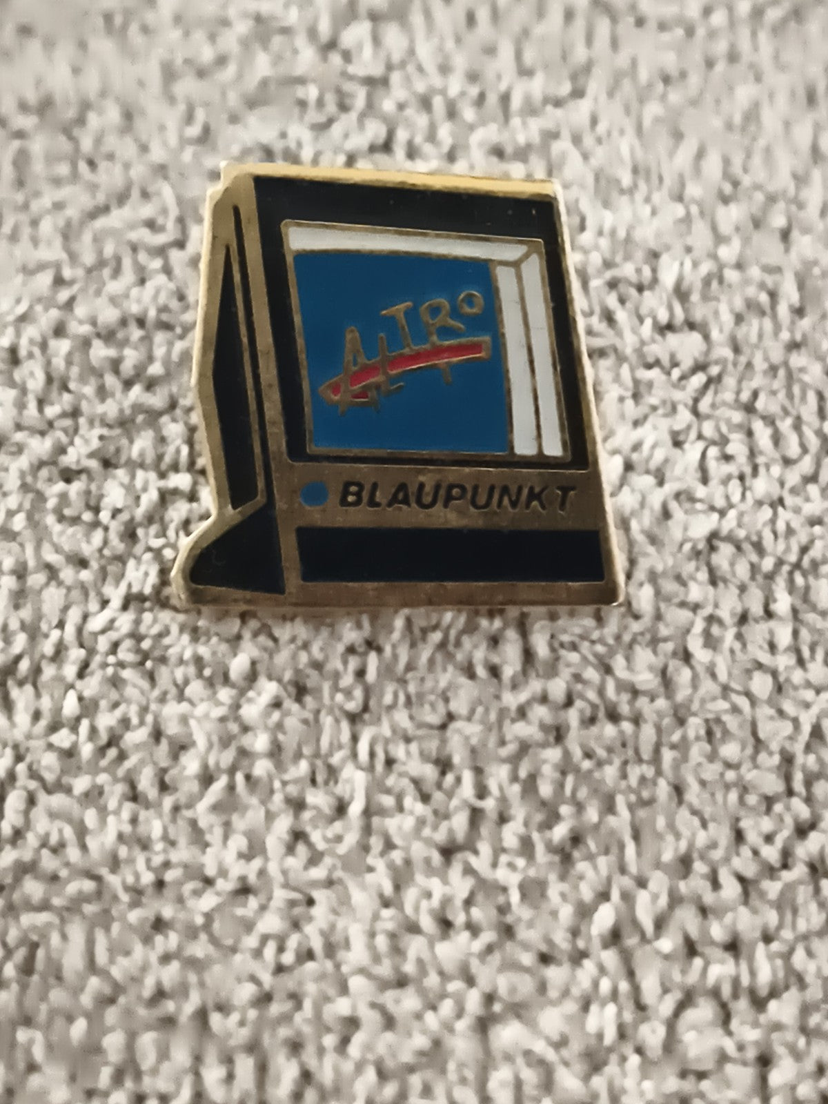 Pin's vintage BLAUPUNKT ALTO logo vitrine bleu noir émaillé rétro (Ref 7)