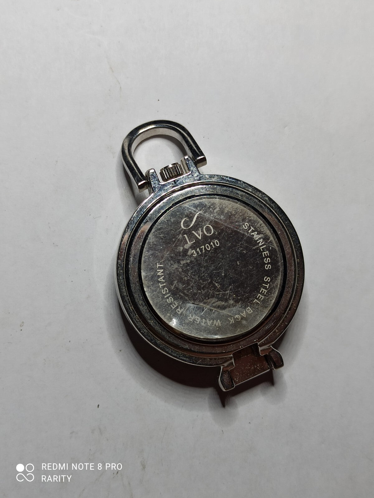 Montre de poche vintage LVO quartz, cadran blanc chiffres romains rétro