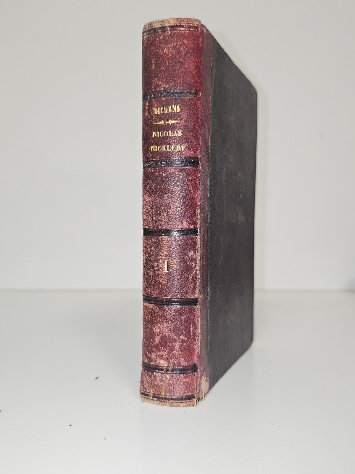 Ancien livre vintage Vie et aventures de Nicolas Nickleby roman classique rétro