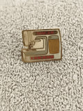 Pin's vintage Singer machine à coudre 140 ans badge rétro ancien (Ref 2)