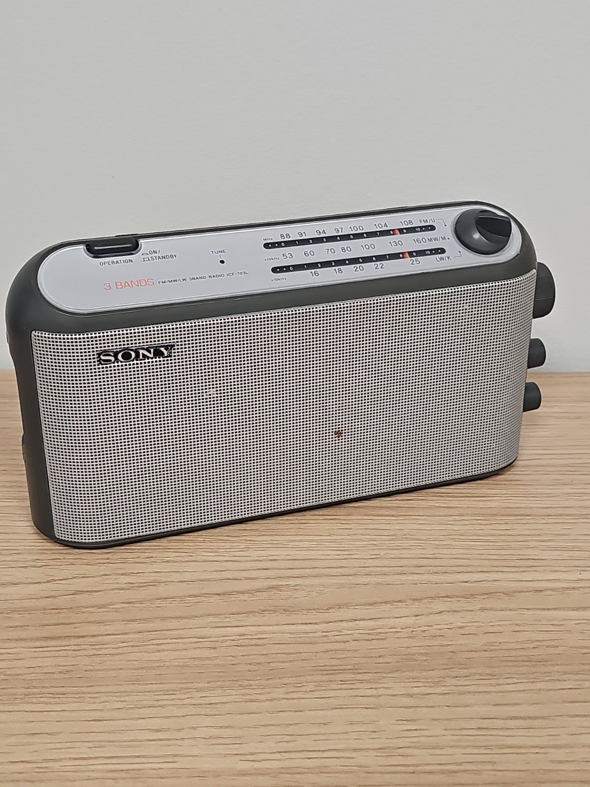 Radio portable LW/ MW/FM Sony ICF-703L