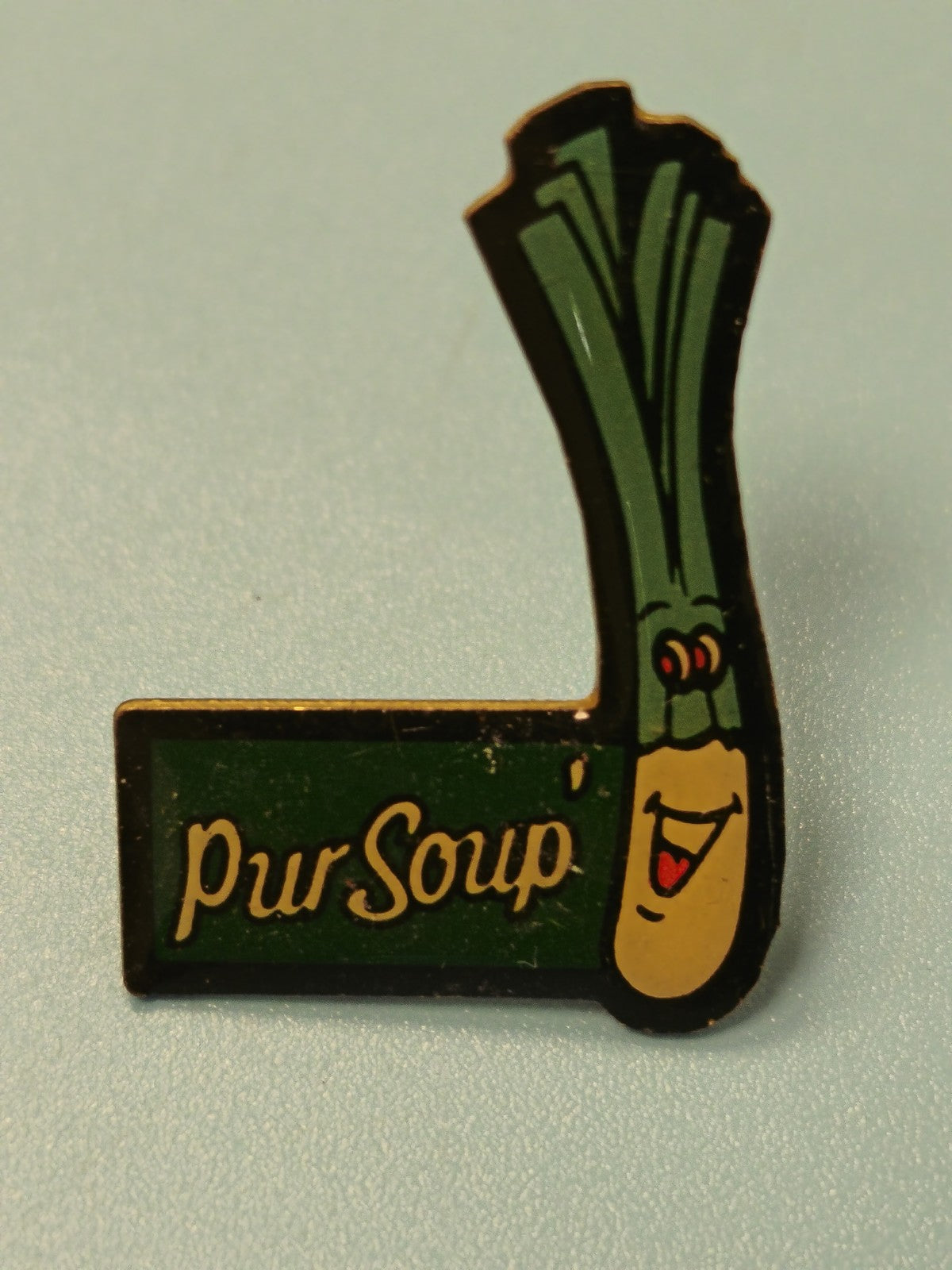 Pin's vintage Pur Soup publicitaire, motif poireau, collection années 90
