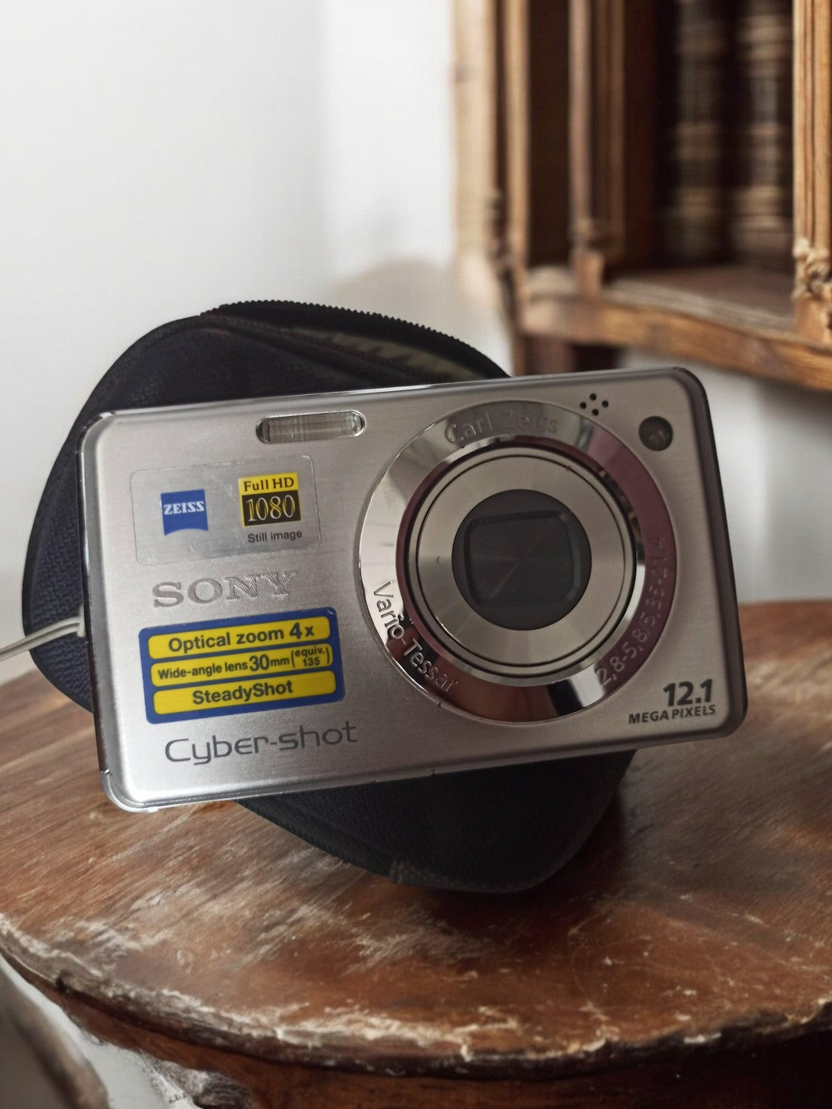Appareil photo Sony Cyber-shot ancien vintage compact numérique collection