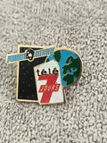 Pin's vintage Télé 7 Jours satellite Terre émail publicitaire années 90 (Ref 3)