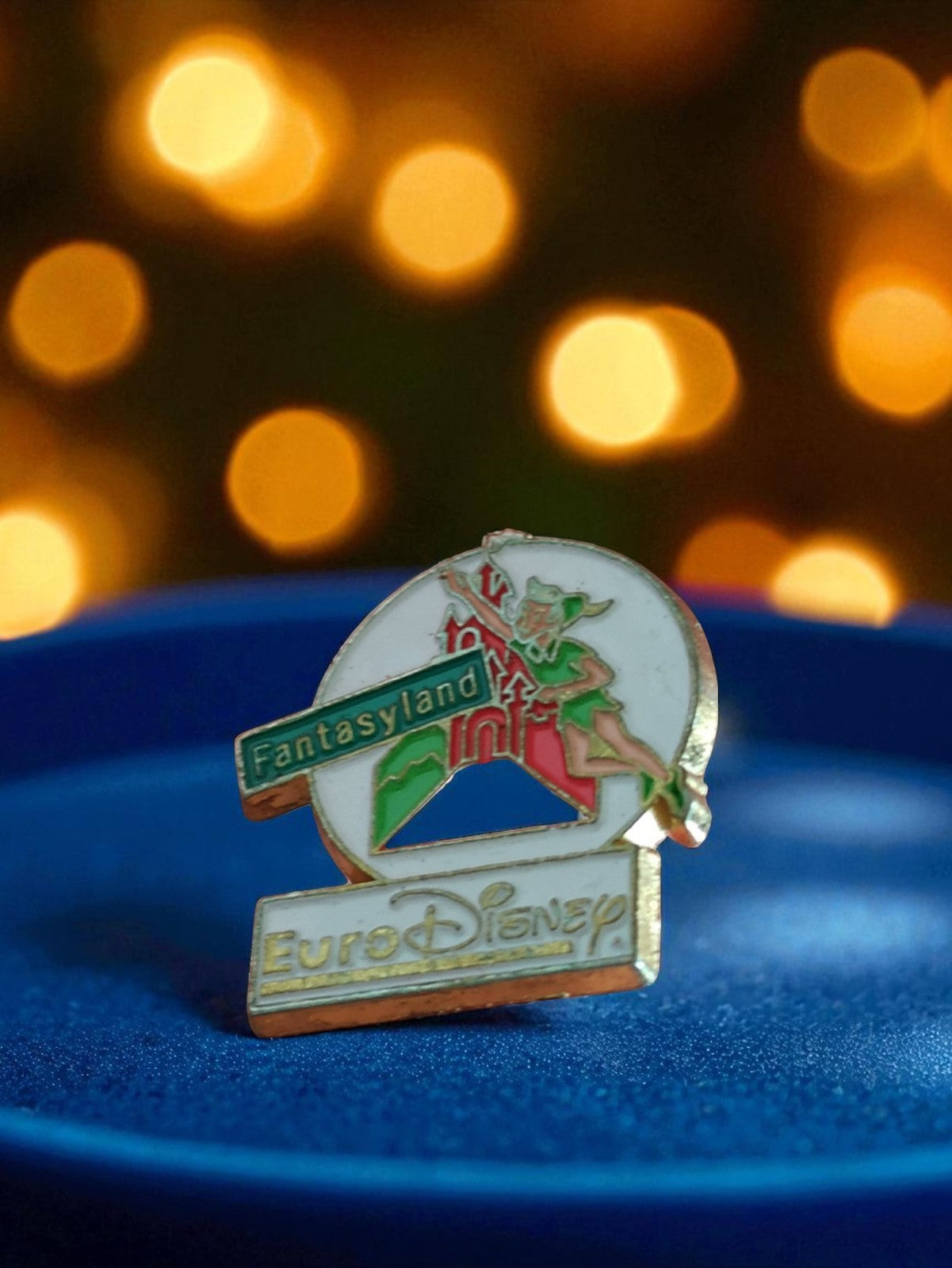 Pin's Euro Disney Fantasyland vintage édition limitée, Peter Pan, badge Disney