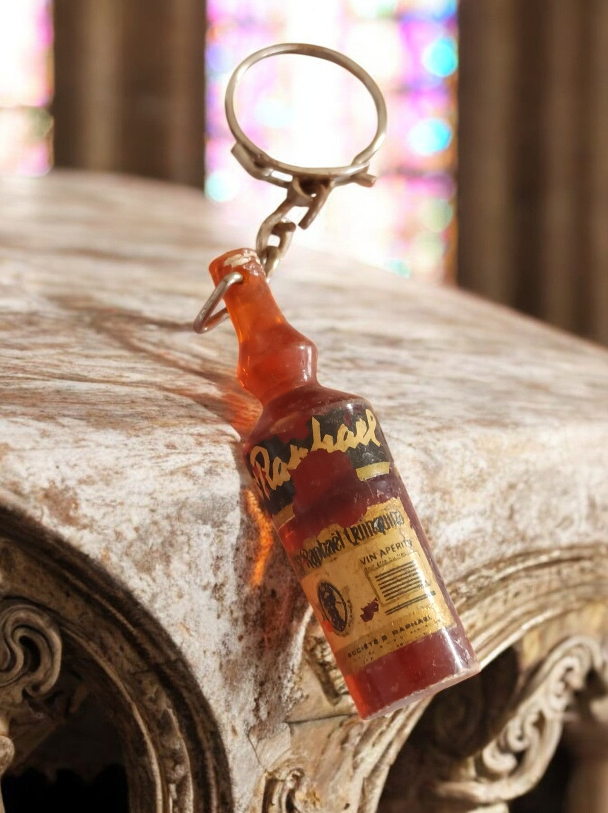 Porte-clés vintage bouteille P. Rachaud apéritif, objet publicitaire bar rétro