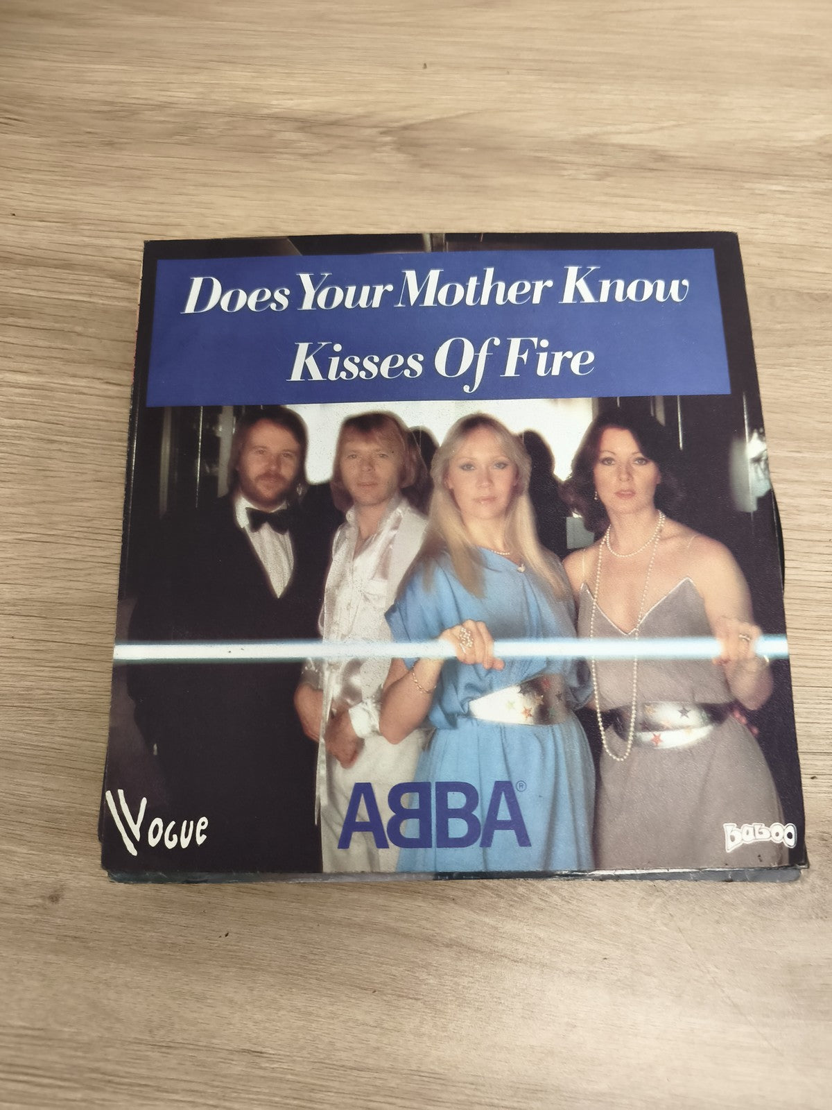 Vinyle 45 tours ABBA Does Your Mother Know / Kisses Of Fire pochette couleur (Re